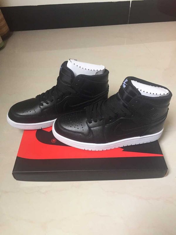 2015 Air Jordan 1 Retro Oreo Black