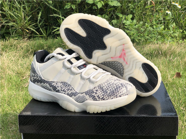 New Air jordan 11 low se snakeskin light bone shoes