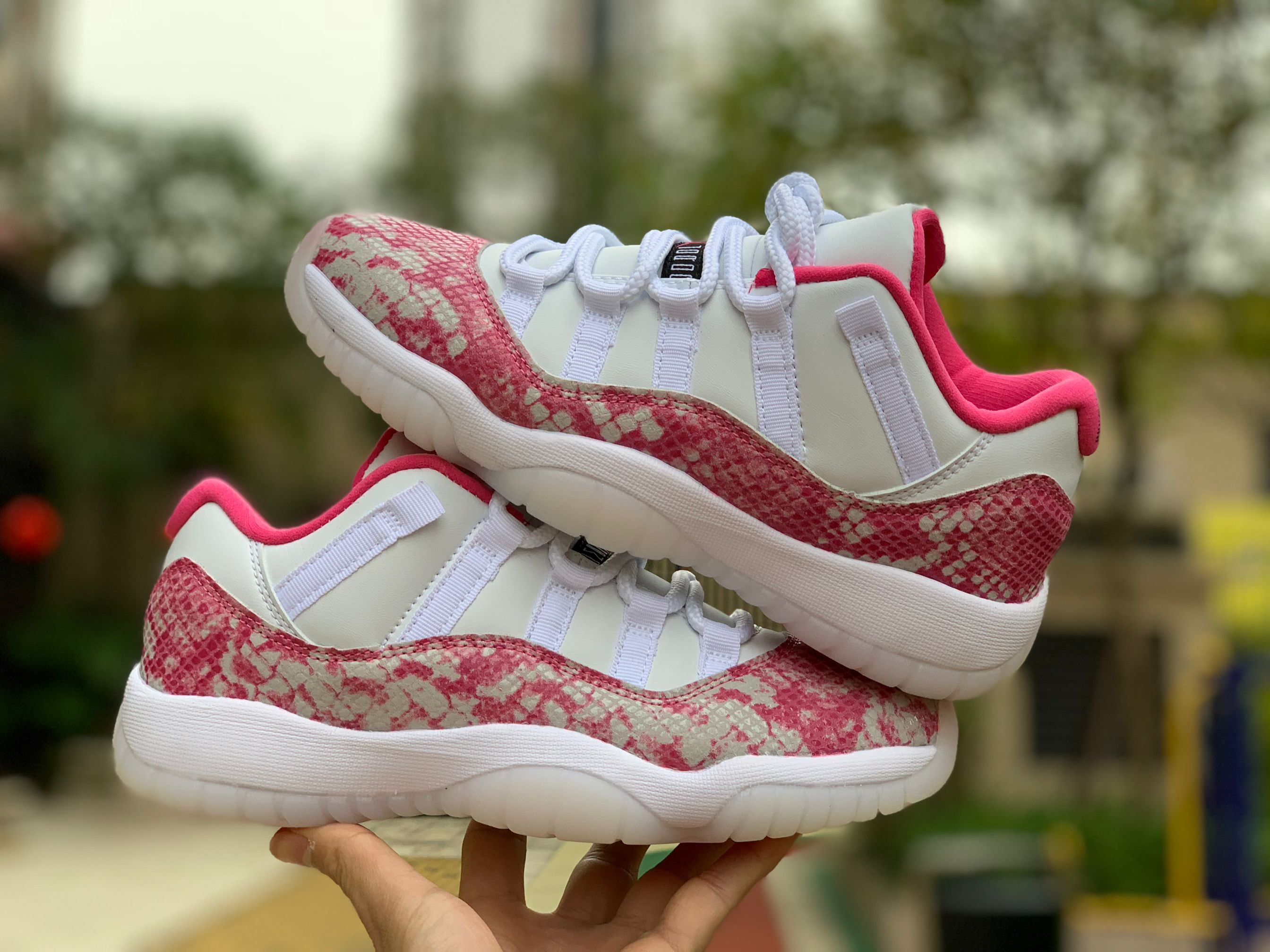 New Air jordan 11 low wmns pink snakeskin girls shoes