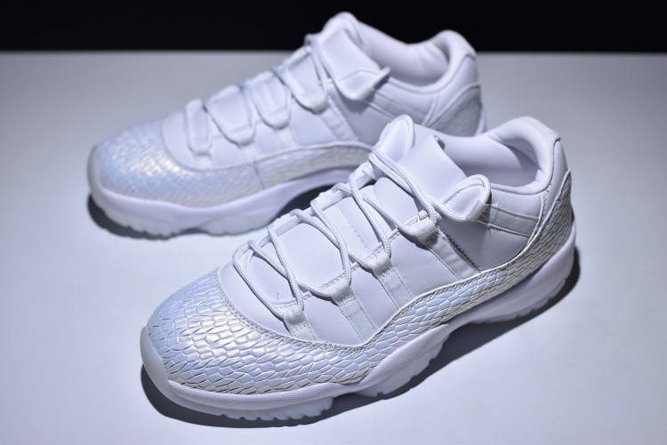 Air Jordan 11 Low PRM Heiress White White Pure Platinum