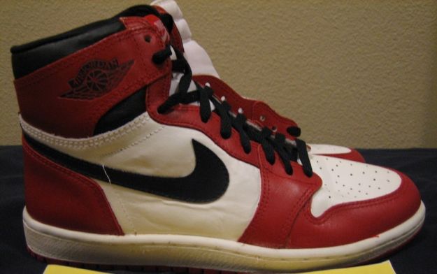 Claasic Air Jordan 1 Original 1985 White Black Red White Shoes