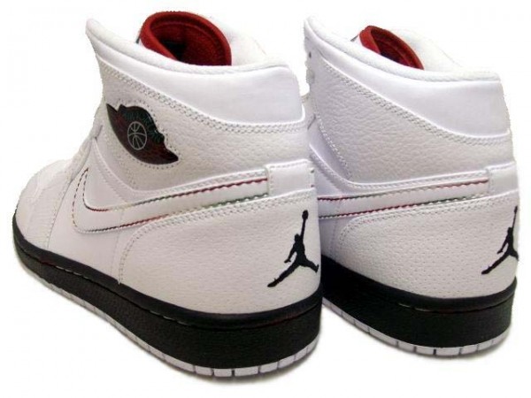 Authentic Air Jordan 1 Retro White Black Classic Green Varsity Red Shoes